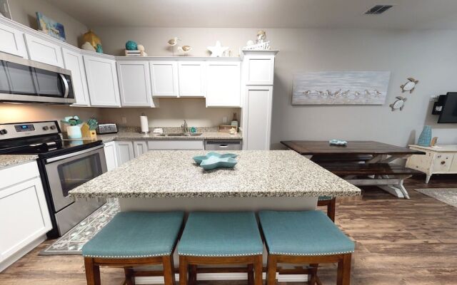 The Chic 3 Bedroom Townhouse