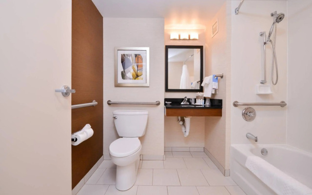 Fairfield Inn & Suites by Marriott Rochester West/Greece