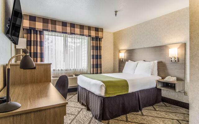 GuestHouse Inn & Suites Hotel Poulsbo