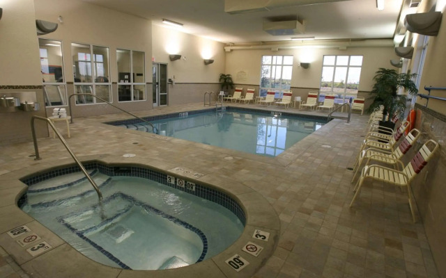 Hampton Inn & Suites by Hilton Red Deer