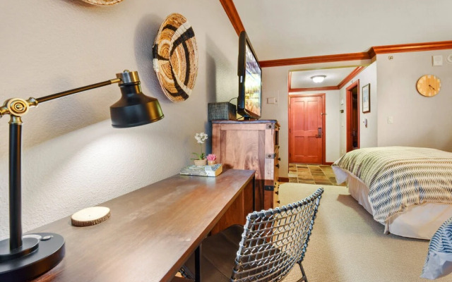 Resort at Squaw Creek #241/243