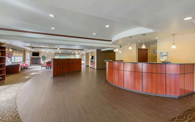 Comfort Suites Seaford