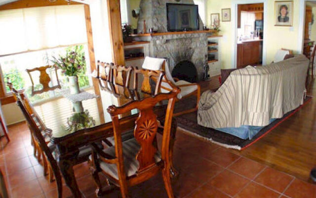 Gîte Sous Les Ailes De Lyne