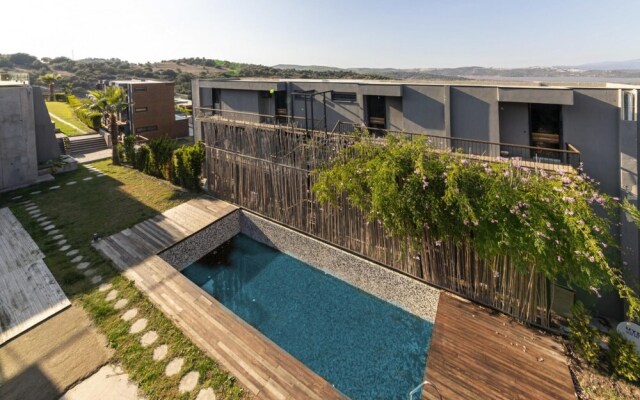 Splendid House With Pool Surrounded by Nature
