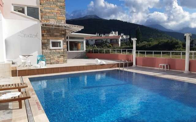 Selina Hotel