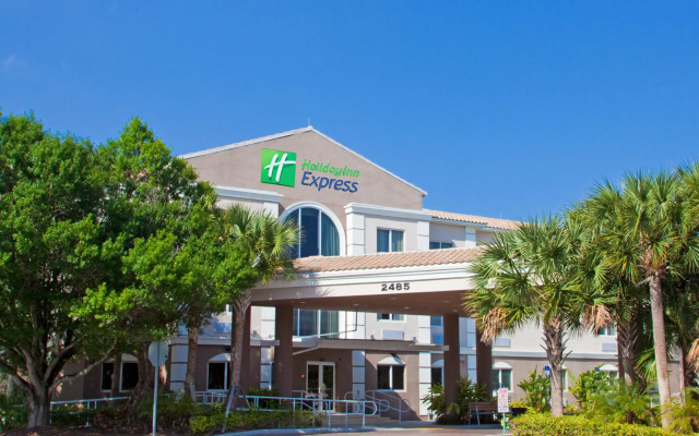 Holiday Inn Express & Suites West Palm Beach Metrocentre, an IHG Hotel