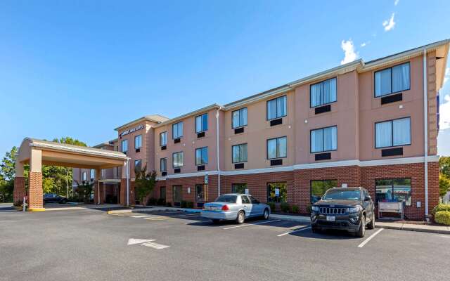 Comfort Inn & Suites Cambridge