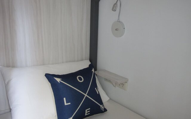 4Plus Hostel