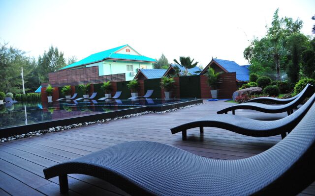 Sunmarina Hotel Cha Am