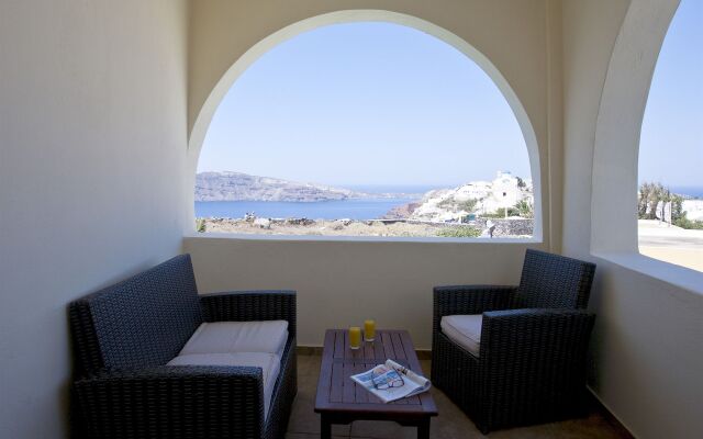 Aspa Villas Santorini Studios & Cave Houses