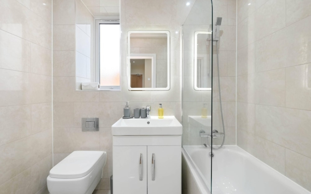 Oxford Rd 2 Bed Serviced Apartment