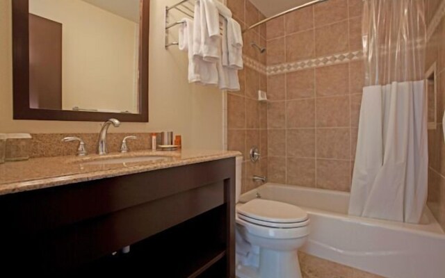The Mammoth Creek Inn