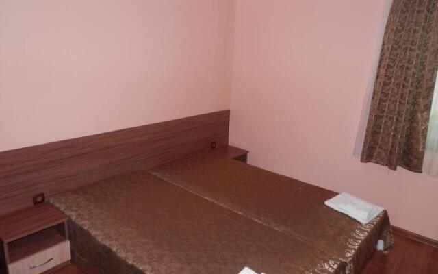 Family hotel Borovitsa