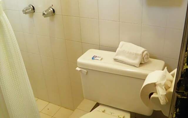 #40 Bungalow Seaside Hotel & Victors RV Park