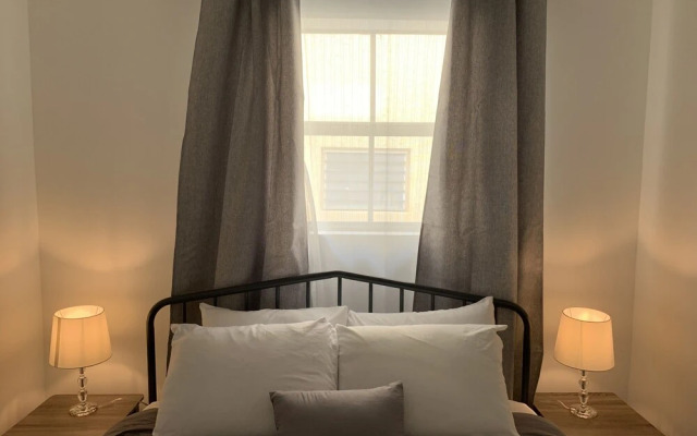 8th Suites