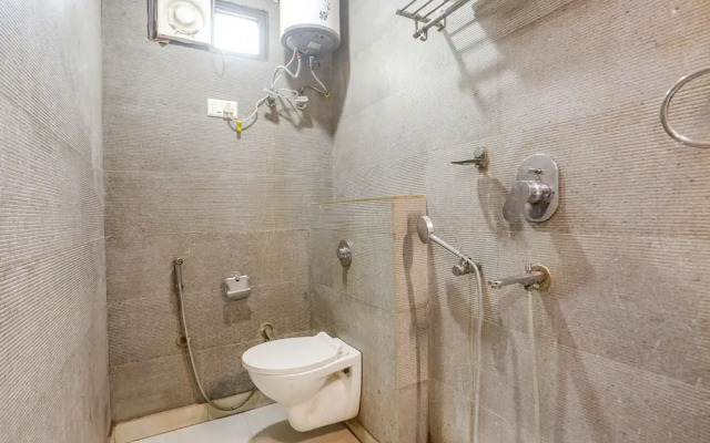 Fabhotel Gold Inn