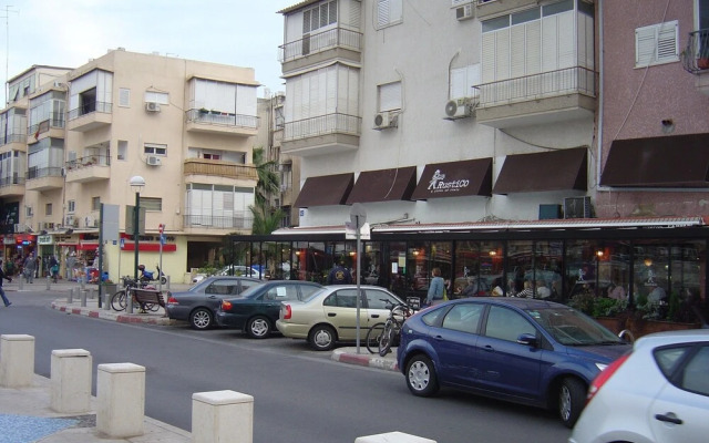 Stylish Perfect 2BR Tel Aviv Beach Apt