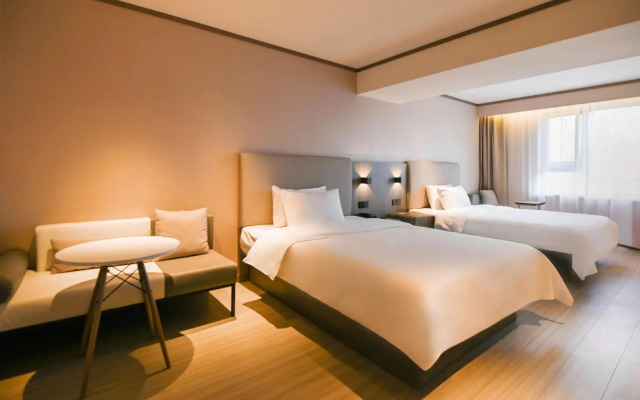 HanTing Hotel (Jilin Railway Station West Square)