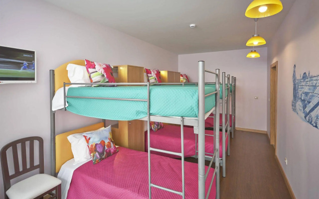 Welcome In - Suites & Hostel