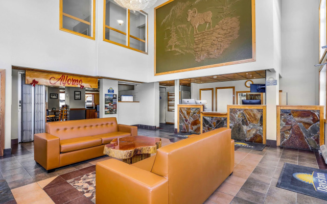 Days Inn by Wyndham Golden