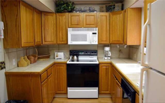 1200 #42 - 2 Br Condo