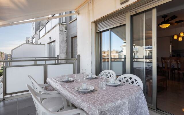 Pleasant Apartment in Oliva With Swimming Pool