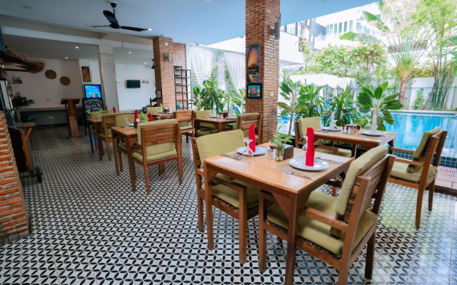 Home Chic Hotel