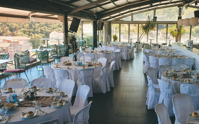 Lingos Hotel