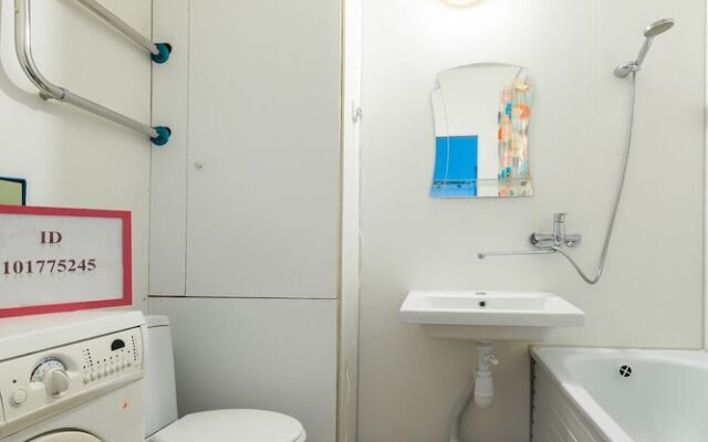 Апартаменты на ул. Вертолетчиков, 13