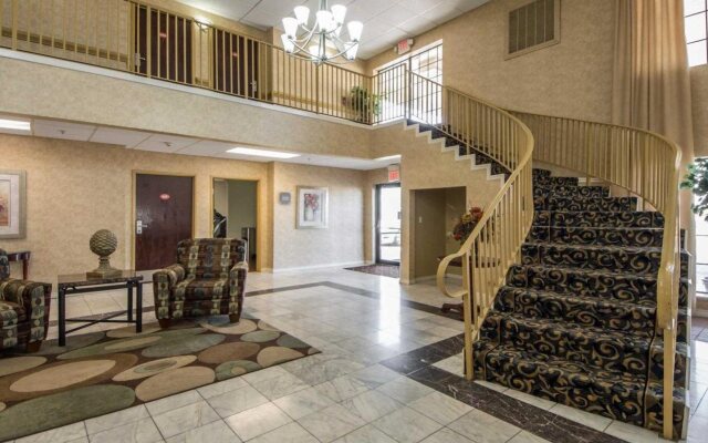 Rodeway Inn & Suites East/I-44