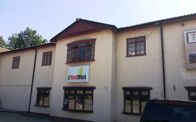 Three Saints Hotel