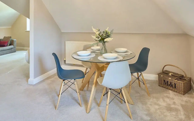 Host Stay Danford Court