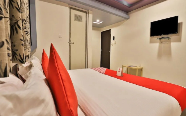 OYO 12182 Hotel Shekhawat Palace