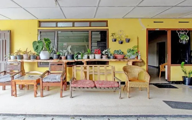 OYO 92534 Fajar Indah Guest House