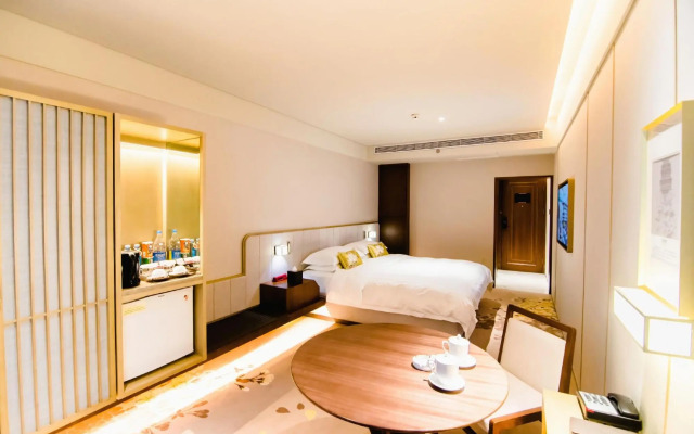 Weihaiwei Hotel