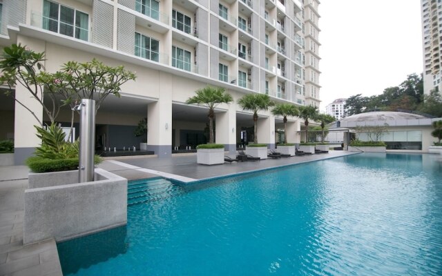 Spacious Suite Next to Nexus & Capri Bangsar South