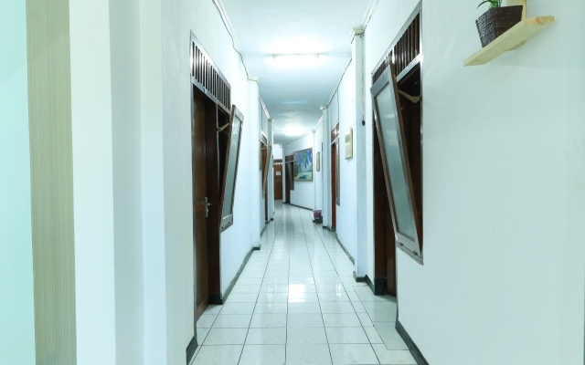 Hotel Bintang by ZUZU