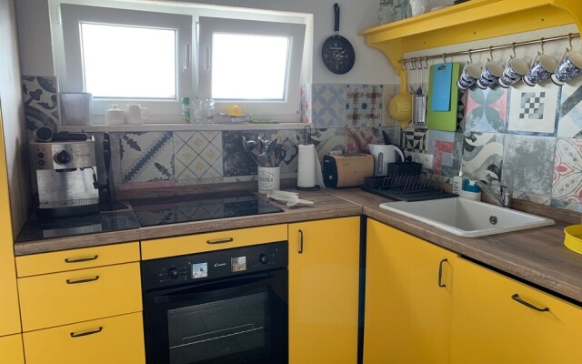 Cozy Beachfront Apartment With Seaview