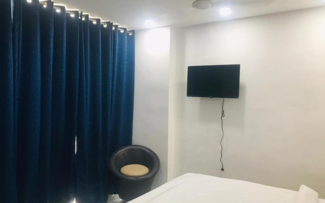 Hotel Rasso Inn Tuglakabad Extn.