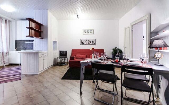 Porta Venezia Apartment