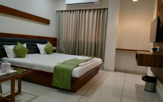 Hotel Satkar Chhatral