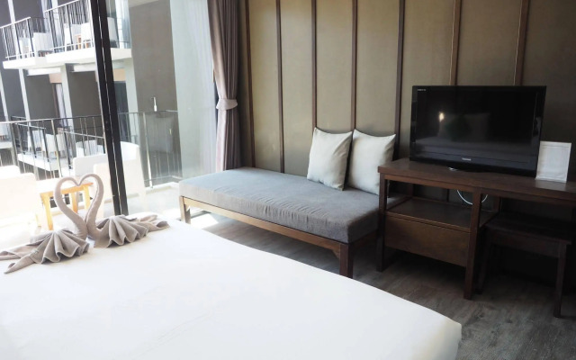 LaLune Beach Resort