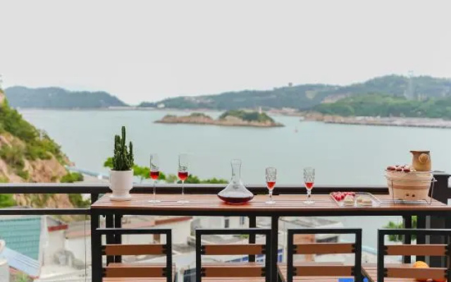 Stray Birds homestay – Balcony – Wenzhou