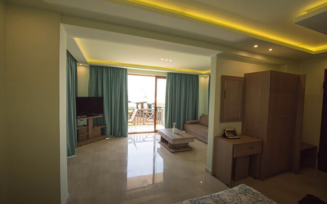 Koukis Holiday Club