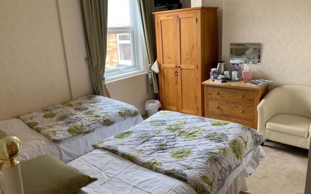 Kingsway GuestHouse