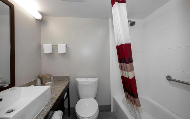 Red Roof Inn PLUS+ Tuscaloosa - University