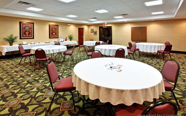 Holiday Inn Express Hotel and Suites Kingsport, an IHG Hotel