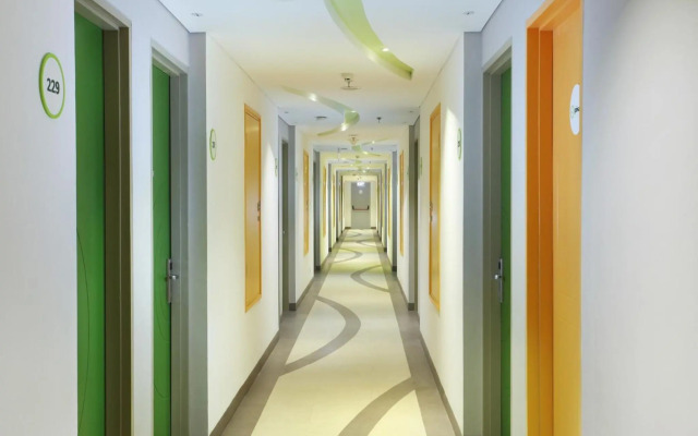 Zest Airport Jakarta by Swiss-Belhotel International
