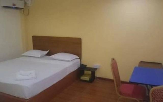 Silver Moon Hotel