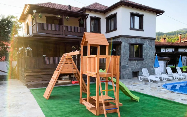 Карамановите къщи